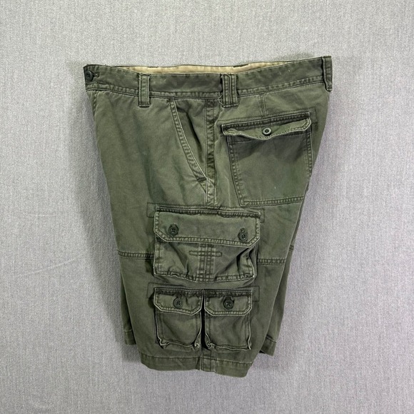 IZOD Cargo Shorts Men's 36 Olive Green Outdoor Utility Pockets Casual Canvas - Picture 4 of 8